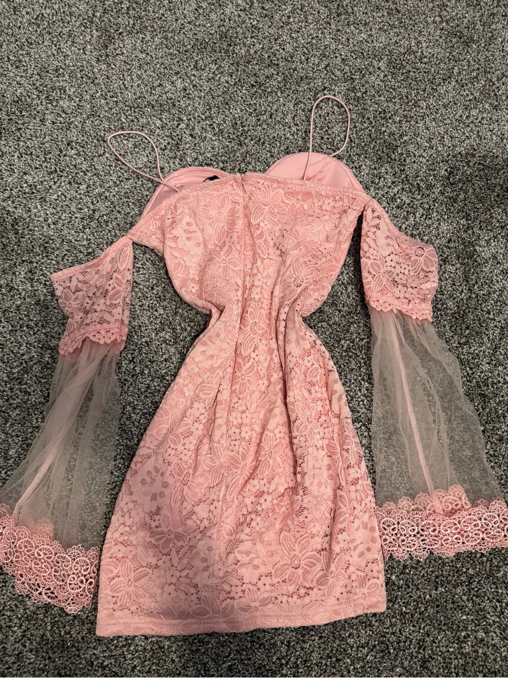 Pink Lace Bodycon Dress - Picture 4 of 4